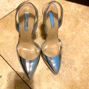 BCBGMaxAzria silver heels 6.5